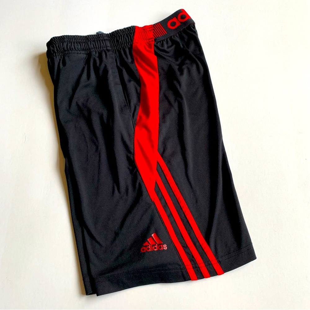 ADIDAS Youth Basketball Active Shorts 3 Stripe Size 10/12, Medium